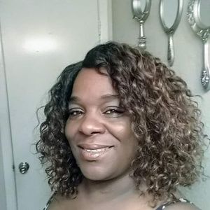 Meet your Posher, Carmen